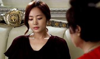 Hành động của mẹ chồng cay nghiệt sau phiên tòa ly hôn khiến tôi chết lặng Hành động của mẹ chồng cay nghiệt sau phiên tòa ly hôn khiến tôi chết lặng