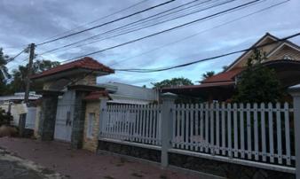 Ngôi làng miền Tây cứ 10 nhà thì 8 nhà cho con lấy chồng nước ngoài Ngôi làng miền Tây cứ 10 nhà thì 8 nhà cho con lấy chồng nước ngoài