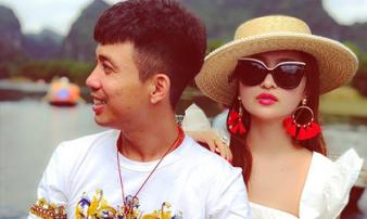 'Mê' vợ như đại gia Minh Nhựa: Cưới nhau 8 năm vẫn mặn nồng, suy sụp vì vợ bỏ đi đến nỗi tự tử bất thành 'Mê' vợ như đại gia Minh Nhựa: Cưới nhau 8 năm vẫn mặn nồng, suy sụp vì vợ bỏ đi đến nỗi tự tử bất thành