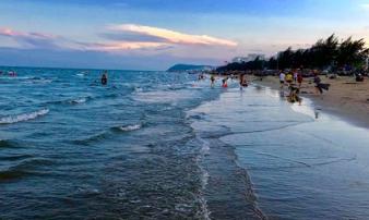 Kinh nghiệm đi Sầm Sơn cuối tuần, ăn chơi tẹt ga như người bản địa Kinh nghiệm đi Sầm Sơn cuối tuần, ăn chơi tẹt ga như người bản địa