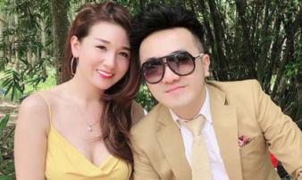 Dương Ngọc Thái: Có con với fan hâm mộ, phải dắt vợ lên chùa lập lời thề 'không tà dâm' Dương Ngọc Thái: Có con với fan hâm mộ, phải dắt vợ lên chùa lập lời thề 'không tà dâm'