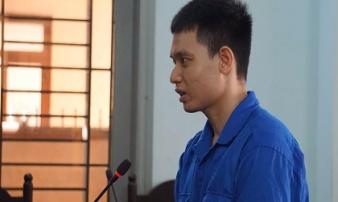 Tạt axit vợ sắp cưới, cựu thiếu úy cảnh sát lãnh 6 năm tù Tạt axit vợ sắp cưới, cựu thiếu úy cảnh sát lãnh 6 năm tù