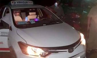 Tài xế Vinasun bị cứa cổ khi gặp cướp ở miền Tây Tài xế Vinasun bị cứa cổ khi gặp cướp ở miền Tây