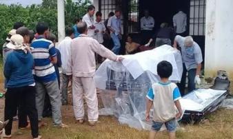 Rúng động con trai đổ xăng thiêu chết mẹ ở Bà Rịa - Vũng Tàu: Nạn nhân từng thoát chết 1 lần Rúng động con trai đổ xăng thiêu chết mẹ ở Bà Rịa - Vũng Tàu: Nạn nhân từng thoát chết 1 lần