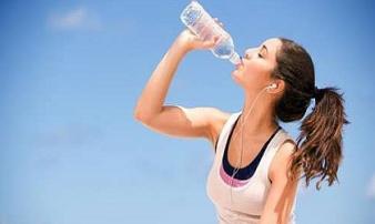 Mắc 'cả tỷ bệnh' nguy hiểm này chỉ vì lười uống nước Mắc 'cả tỷ bệnh' nguy hiểm này chỉ vì lười uống nước
