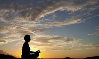 Phật dạy giúp người khác nhưng trong lòng chứa 4 tạp niệm làm phạm ác nghiệp Phật dạy giúp người khác nhưng trong lòng chứa 4 tạp niệm làm phạm ác nghiệp