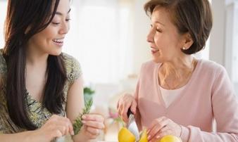Mới làm dâu, chỉ cần dùng tuyệt chiêu sau sẽ khiến mẹ chồng khen nức nở Mới làm dâu, chỉ cần dùng tuyệt chiêu sau sẽ khiến mẹ chồng khen nức nở