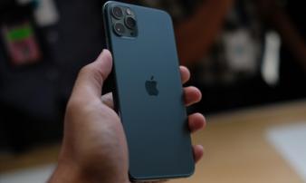 So sánh iPhone 11 với các điện thoại Android cao cấp nhất So sánh iPhone 11 với các điện thoại Android cao cấp nhất