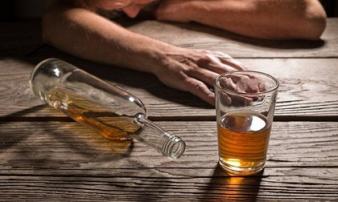 Nhậu xong mà làm những việc này chẳng khác nào 'tự sát' Nhậu xong mà làm những việc này chẳng khác nào 'tự sát'