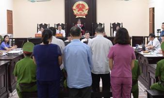 Lại bất ngờ hoãn xét xử vụ gian lận điểm thi THPT tại Hà Giang Lại bất ngờ hoãn xét xử vụ gian lận điểm thi THPT tại Hà Giang