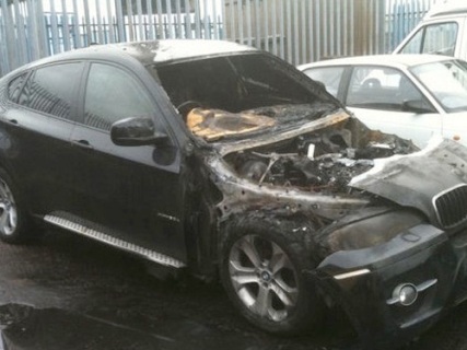 Hà Nội: Thanh toán bằng súng hoa cải, phá nát BMW X6