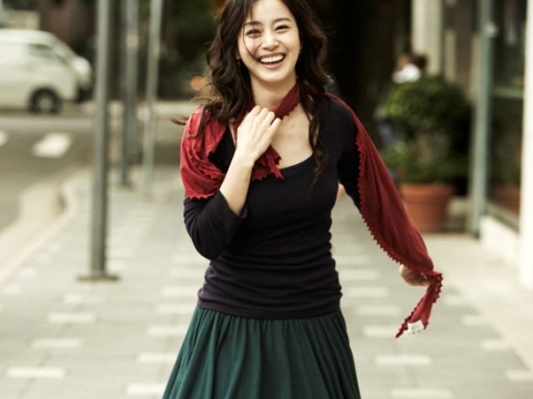 Diện đồ ấm kiểu Kim Tae Hee