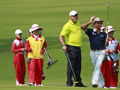 Trước đó, Ronaldo tham dự một giải golf ở Hải Nam.