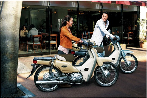 Cận cảnh Honda Super Cub đời 2013