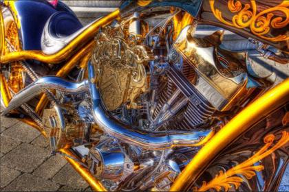 Ngắm xe chooper dát vàng của tỷ phú Donald Trump