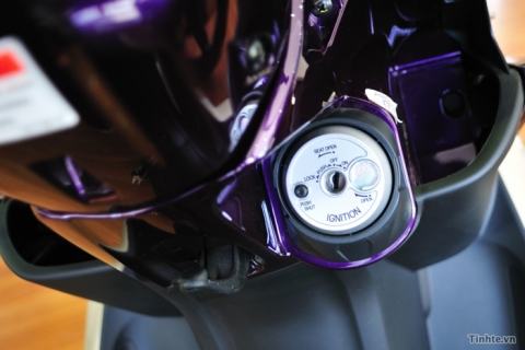 Yamaha Nouvo SX và RC: 125cc, Fi, đèn Projector, ngày mai bán ra