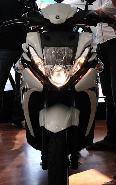 Yamaha Nouvo SX và RC: 125cc, Fi, đèn Projector, ngày mai bán ra