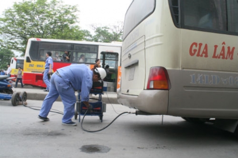 Hà Nội: 43% xe khách, xe buýt hỏng phanh, xả thải vượt mức