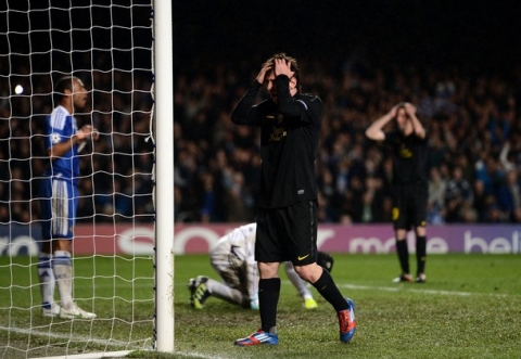 LONDON, ENGLAND - APRIL 18:  Lionel Messi of Barcelona looks dejected during the UEFA Champions League Semi Final first leg match between Chelsea and Barcelona at Stamford Bridge on April 18, 2012 in London, England.