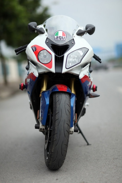 Diện kiến siêu mô tô BMW S1000RR giá 750 triệu tại Hà Nội