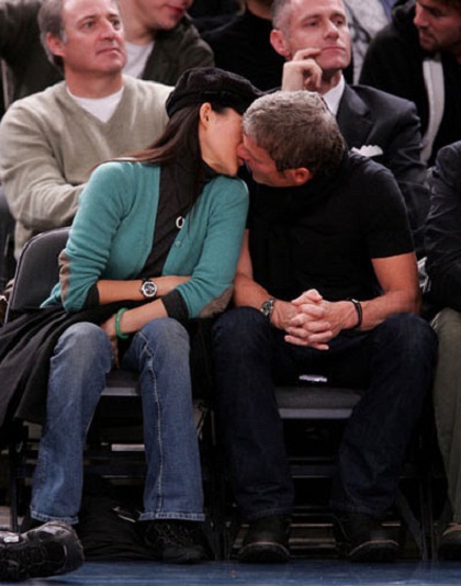 Chương Tử Di và những mối quan hệ tình ái với đại gia