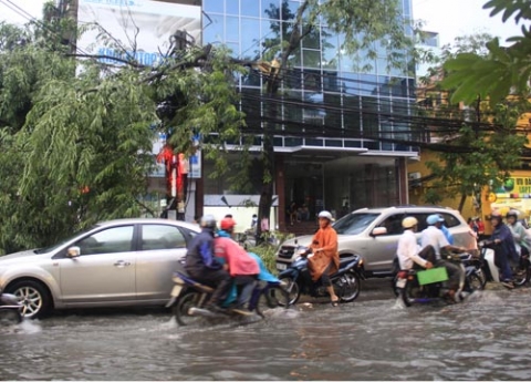 mưa to gió lớn