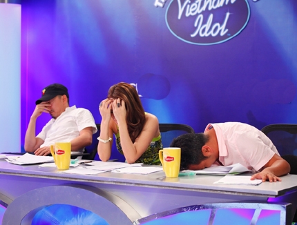 Vietnam Idol tập 2: Choáng với những màn hát 'thảm họa'