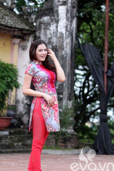 Lý Nhã Kỳ 'hút mắt' với áo dài cách tân - 16