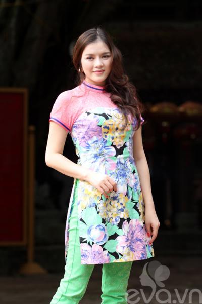 Lý Nhã Kỳ 'hút mắt' với áo dài cách tân - 6