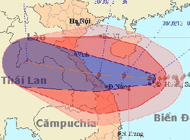 Bão giật cấp 17 sắp đổ bộ Quảng Bình, Quảng Trị | Bão số 10, Miền Trung, Mưa lớn, Cơn bão, Quần đảo Hoàng Sa, Miền Trung, Dự báo thời tiết, Ngập lụt, Mưa bão