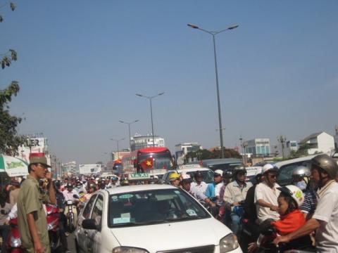 hinhanhgiaothongantuongdiptetgiapngo10