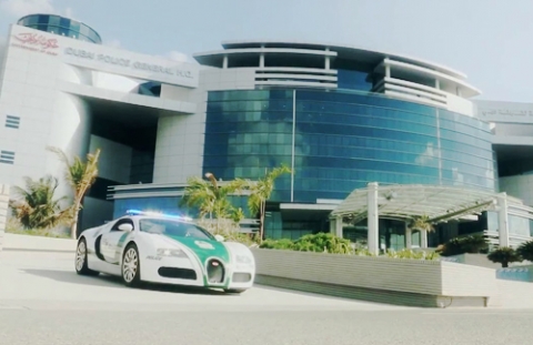 canh-sat-dubai-bugatti-veyron-06