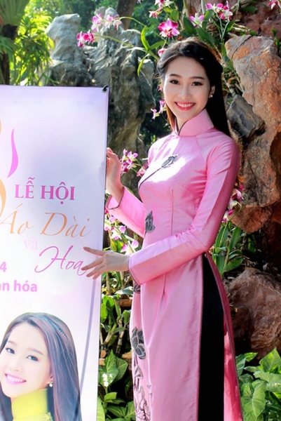 thu-thao-lam-dai-su-ao-dai4