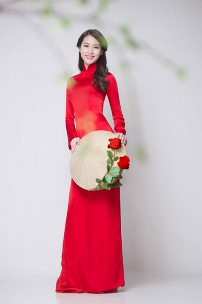 hoa-hau-thu-thao-rang-ro-ao-dai3