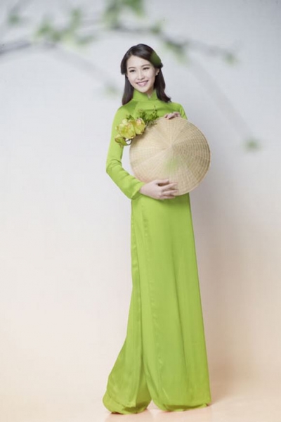 hoa-hau-thu-thao-rang-ro-ao-dai5