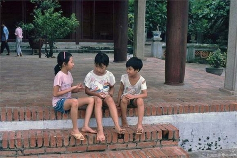 ho-guom-nhung-nam-19908