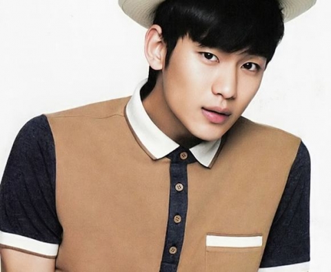 cat-xe-du-tiec-kim-soo-hyun3