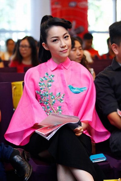 ghe-nong-giong-hat-viet-nhi-2014-6