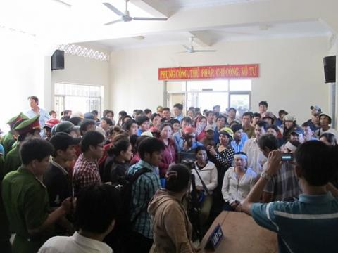 cong-an-dung-nhuc-hinh-41