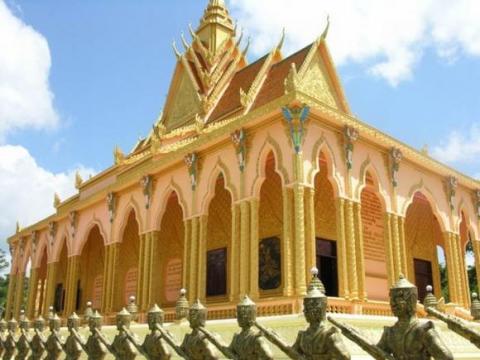 chua-cua-dai-gia-tram-be11