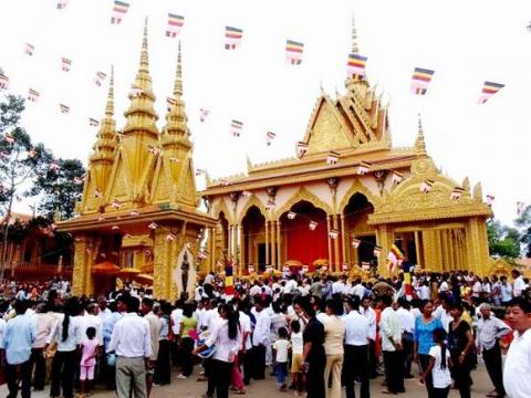 chua-cua-dai-gia-tram-be4