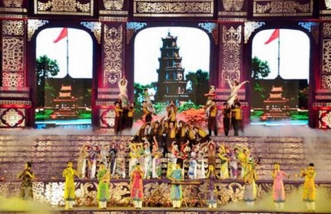 khai-mac-festival-hue-2014-11