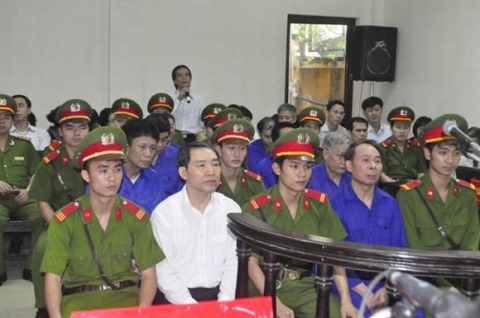 xu phuc tham Duong Chi Dung ngay thu 5, Duong Chi Dung