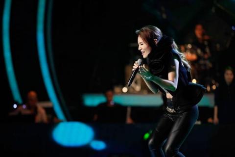 dem-chung-ket-vietnam-idol1