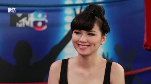 diem-huong-tham-gia-talkshow2