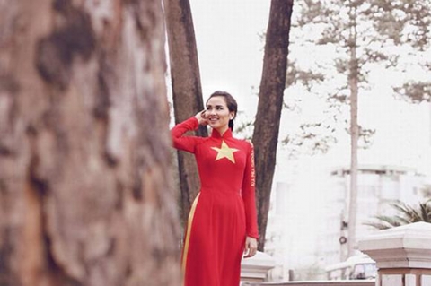 diem-huong-mac-ao-dai-co-viet-nam-6