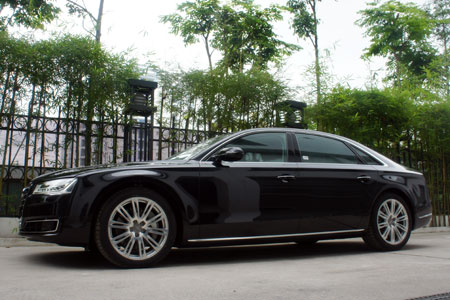 audi-a8l-2014-74