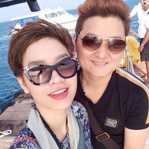 lo-thiep-cuoi-cua-tra-my-idol-cung-ban-trai-dai-gia6