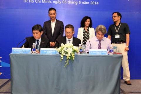 microsoft-hop-tac-voi-benh-vien-fv-1