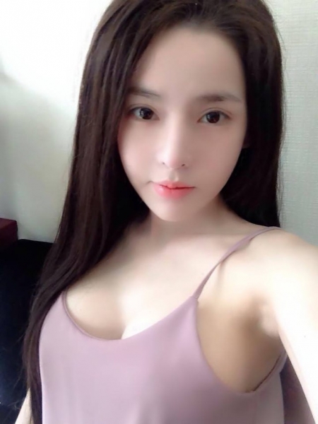 lo-clip-phau-thuat-rung-ron-ghe-nguoi-cua-hot-girl-van-tokyo